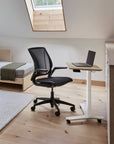 Humanscale World LM Task Chair | Minimal Ergonomic Mesh