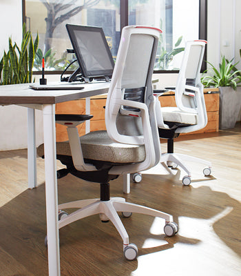 Side view. SitOnIt Focus 2.0 High Back Mesh Desk Chair, task chair with wheels. Kansas City office furniture