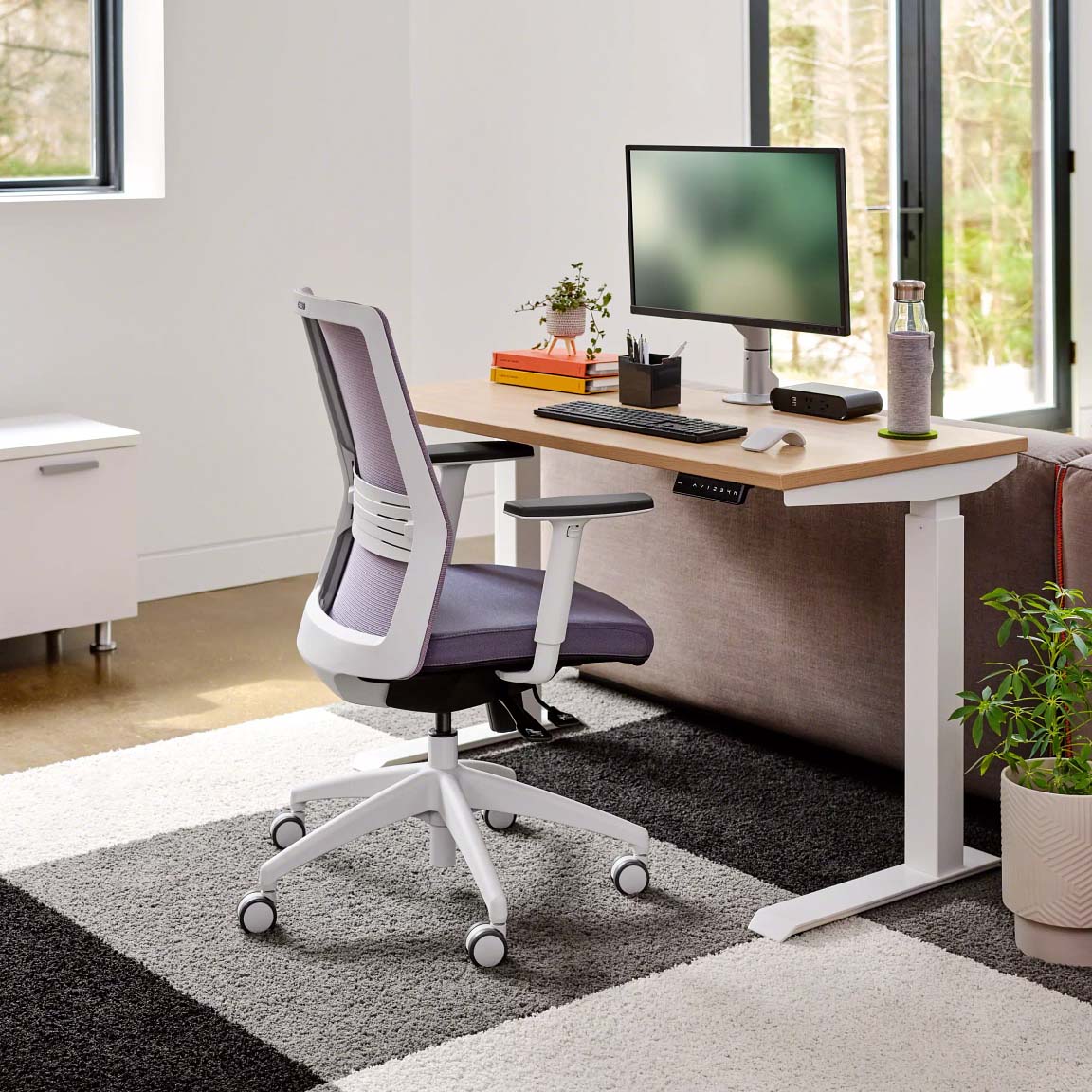 AMQ Waldo Sit-to-Stand Height Adjustable Desk, Kansas City Office Furniture